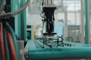 Injection molding process for precision components at Gruner Serbian